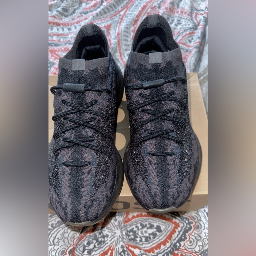 Yeezy boost 380